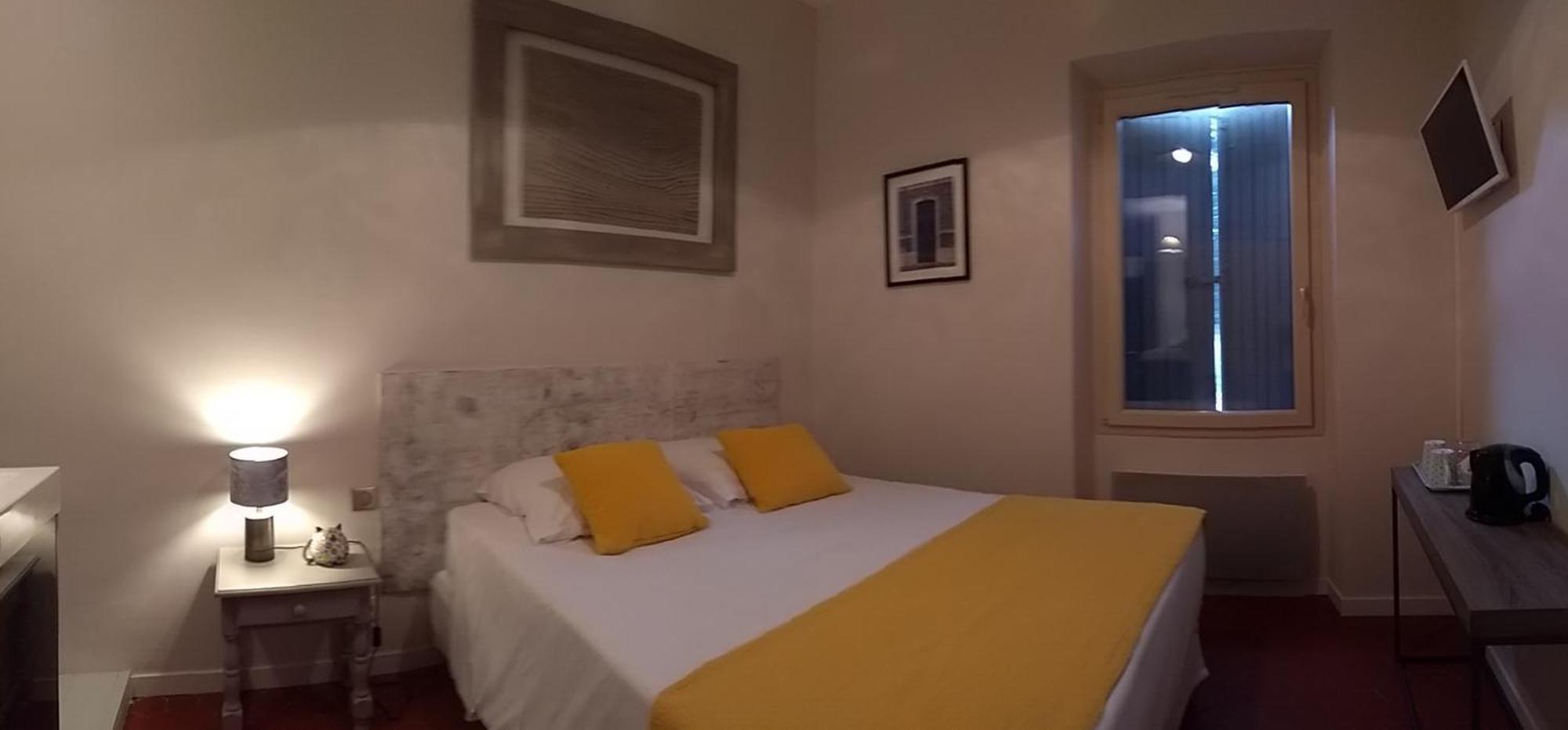 Mas De Camejean Bed & Breakfast Lambesc Exterior photo